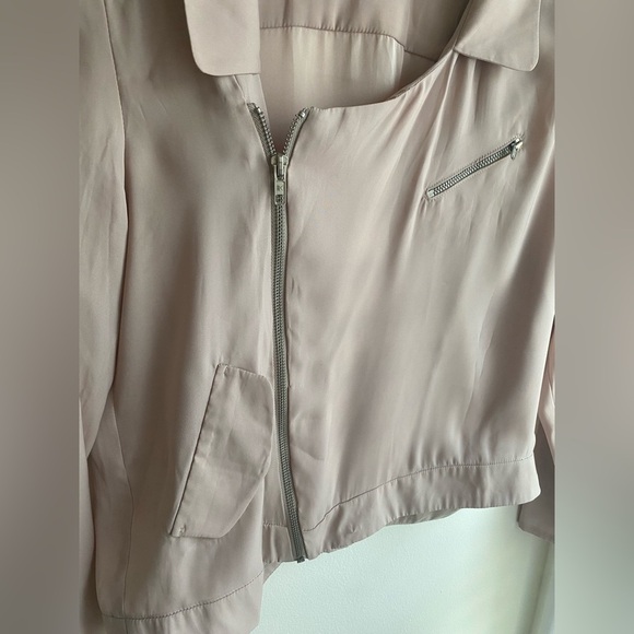 ASOS Women's Taupe Bomber Jacket Size 8 Asymmetrical Zipper Lightweight - Picture 5 of 5